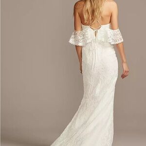 Elegant White Lace Off-Shoulder Wedding Dress